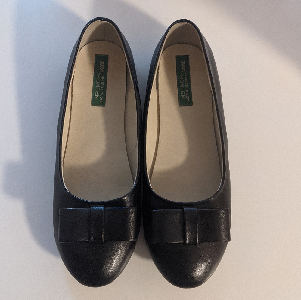 United Colors of Bonten flats